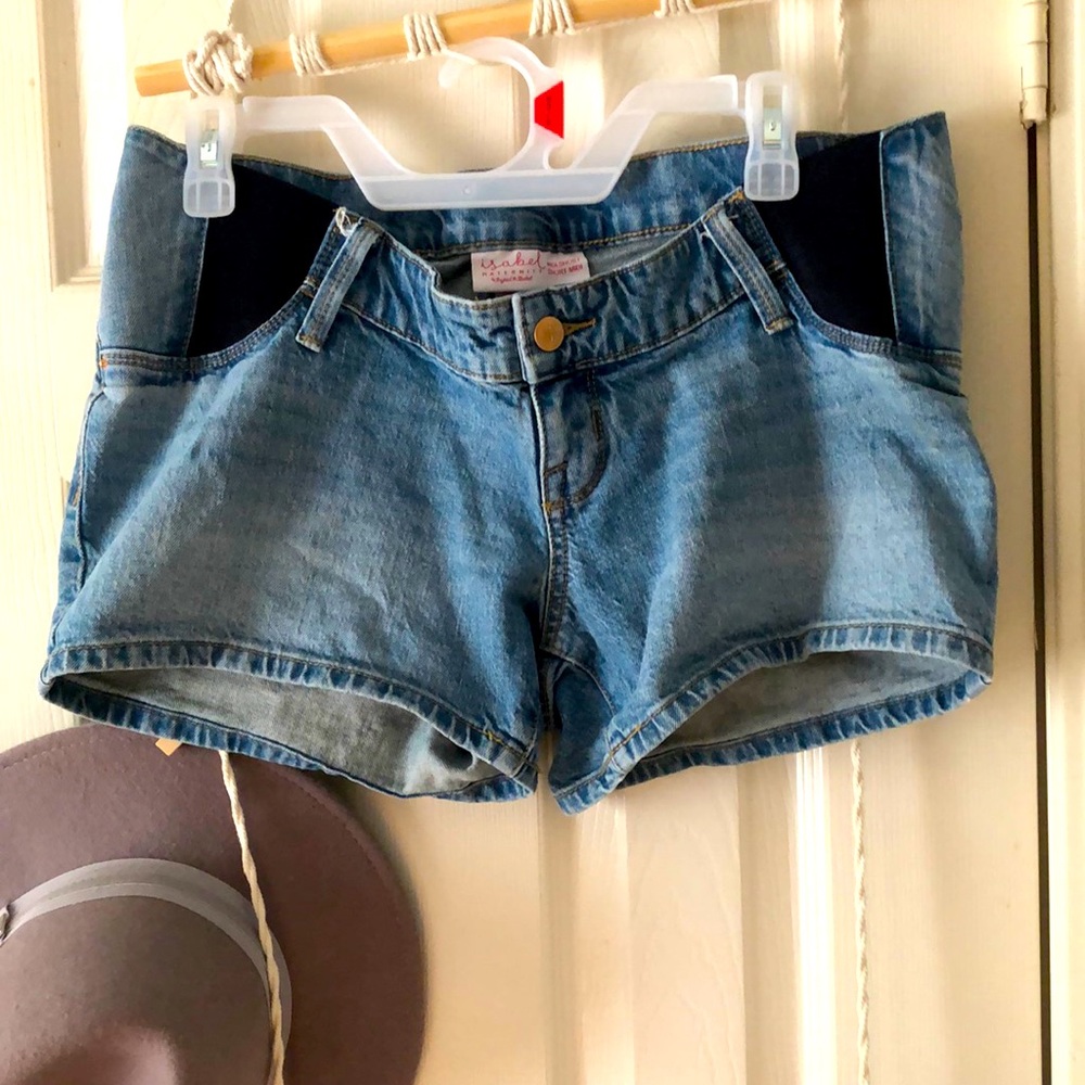 Maternity jean shorts! These looked so cute on!